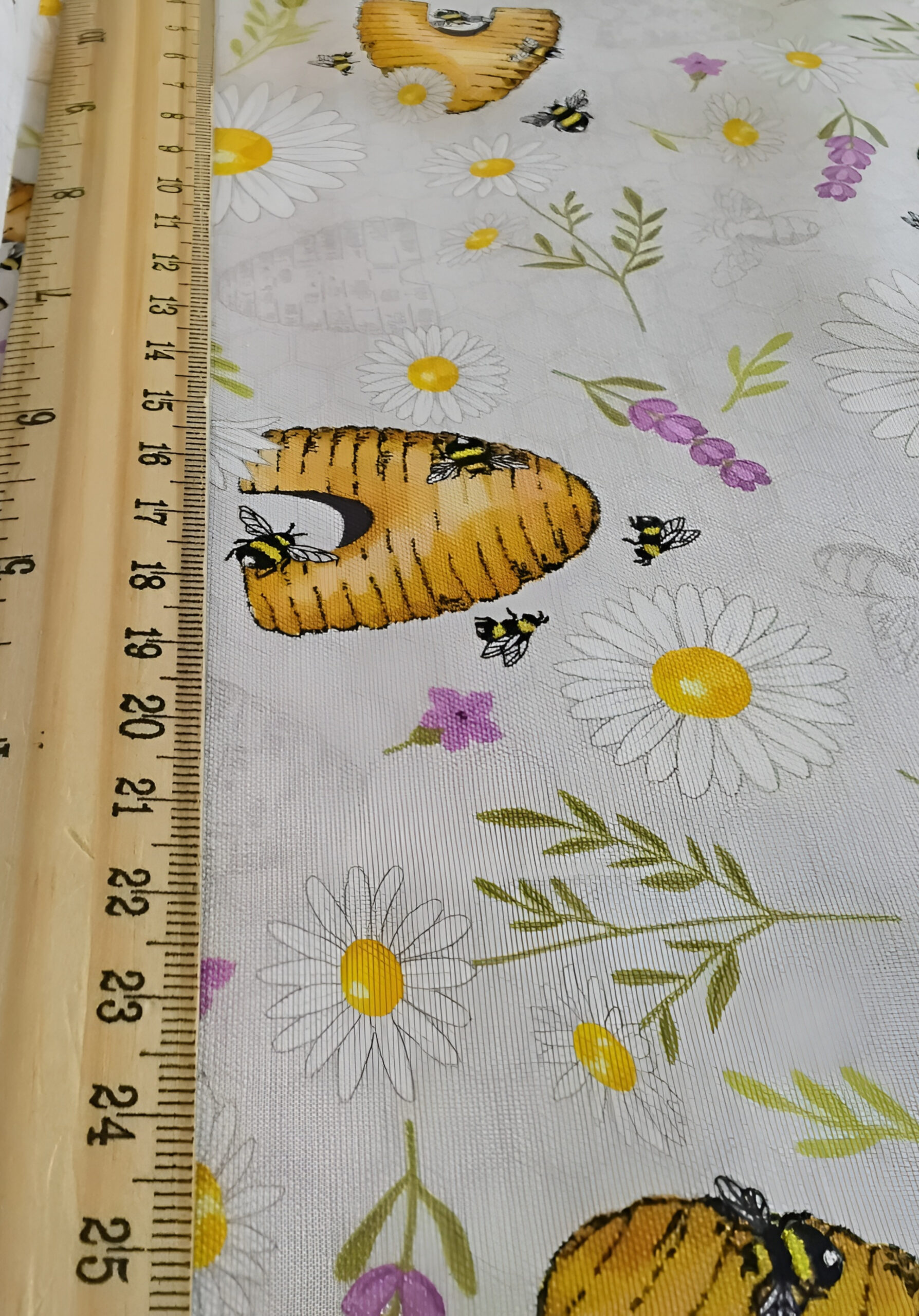 Queen Bee - Bee Hives - Image 5